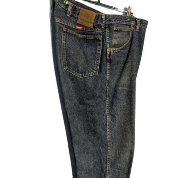 WRANGLER Vintage Strait Leg Denim Jeans  44-34 - Picture 1 of 3